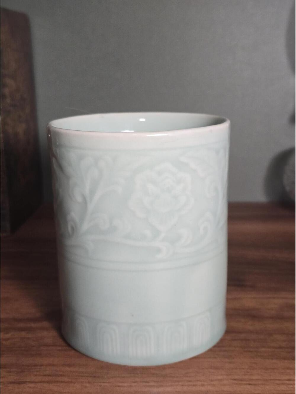 Vintage "Zhongguo Longquan" Celadon Brush Pot Chinese Sage Green Studio Pottery